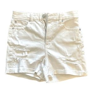 American Eagle - high rise white shorts